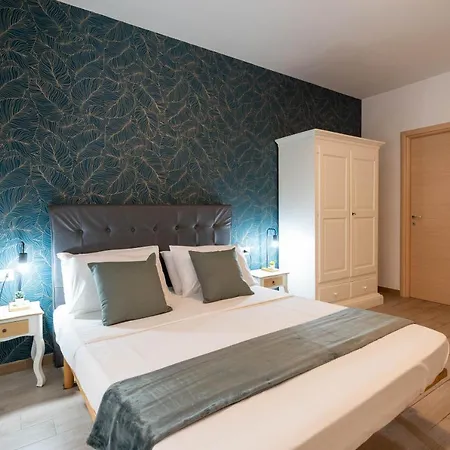 Vaticanrome לינה וארוחת בוקר 4*