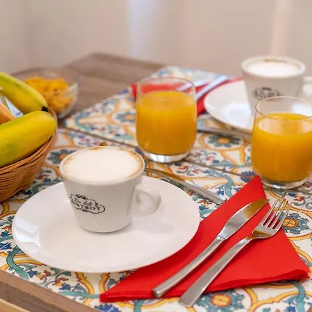 Vaticanrome לינה וארוחת בוקר 4*